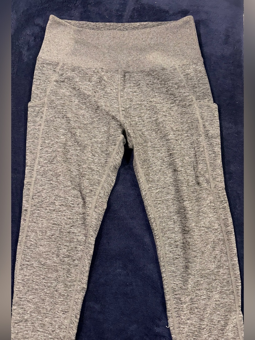 Gray women’s Stretch Active cropped Leggings with Side Pockets